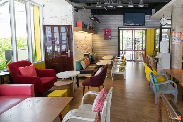 Bitter*Sweet The Dessert Cafe ปากน้ำโพ