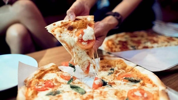 เมนูของร้าน Rolling Stone Pizza Khao Takieb