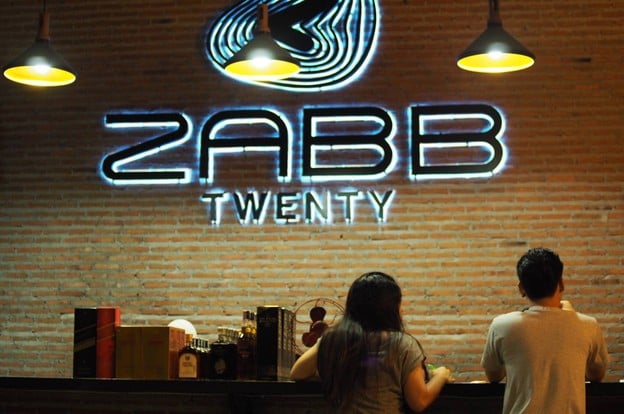 บรรยากาศ Zap Twenty อุทัยธานี