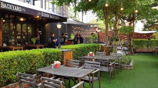 บรรยากาศ Hidden Backyard Cafe & Hangout