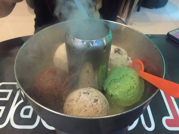 ไอติมหม้อไฟยศเส สุราษฎร์ธานี