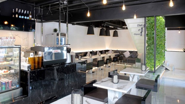 บรรยากาศ FABLAB Café & Dining เอกมัย