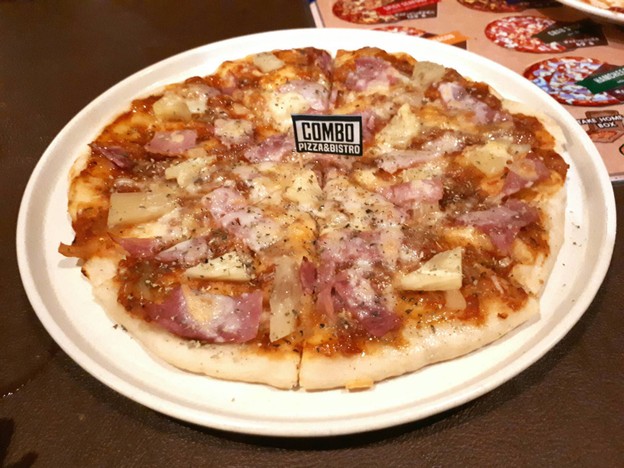 เมนูของร้าน Combo Pizza