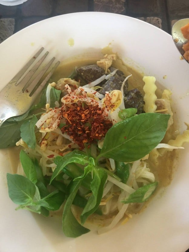 เมนูของร้าน ขนมจีนบุฟเฟ่ต์ สวนผัก