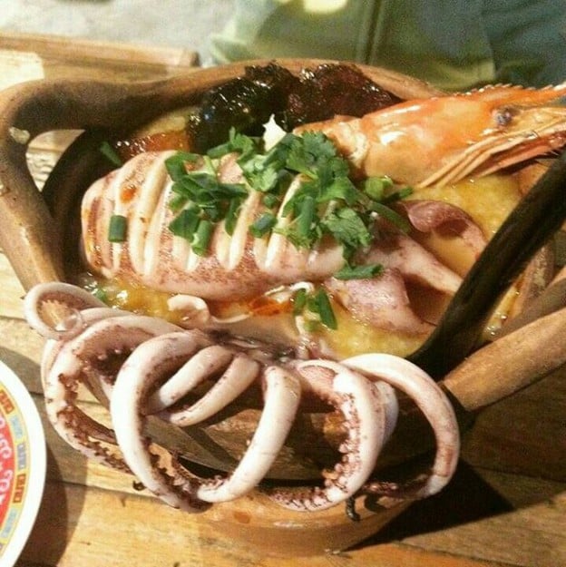 โจ๊กเผาหม้อ