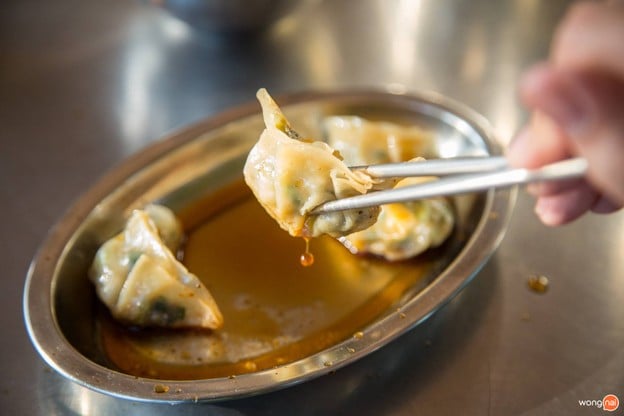 แม่จันทร์ หมี่เกี๊ยว