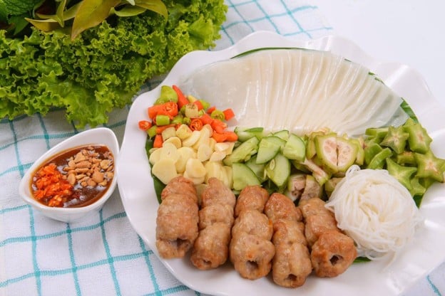 เมนูของร้าน พี่หยอง แหนมเนือง ถนนพหลโยธิน