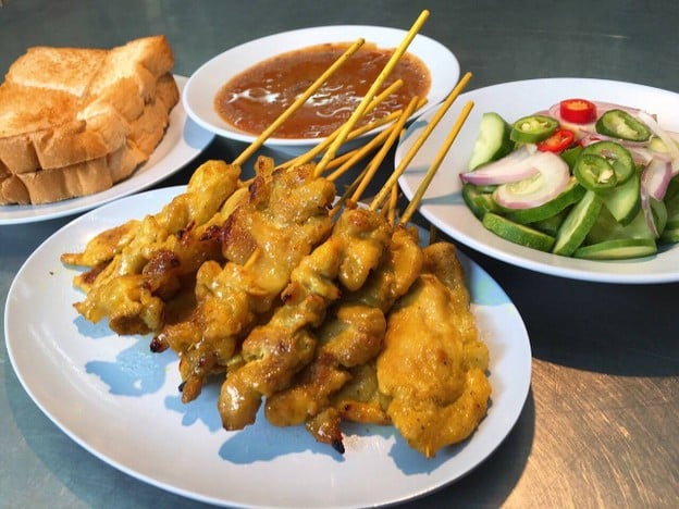 เมนูของร้าน หมูสะเต๊ะเสวย นครปฐม