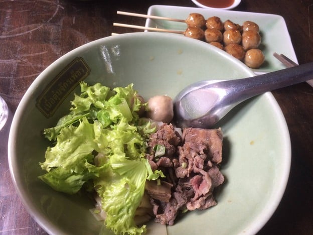 จักรเพ็ชร ราชพฤกษ์