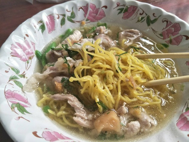 เมนูของร้าน ก๋วยเตี๋ยวต้นกระจี้ สุโขทัย