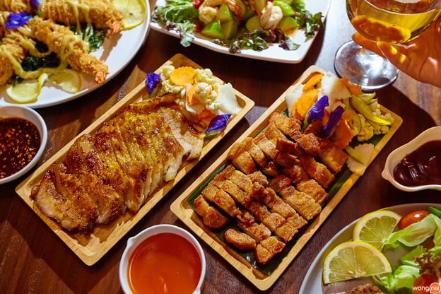 เมนูของร้าน Tiger is Coming Beer & Eatery