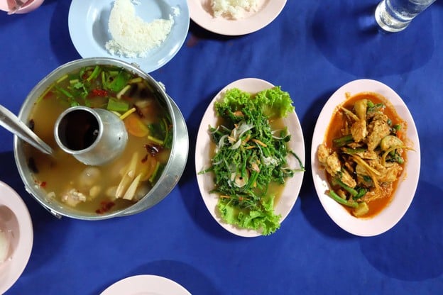เมนูของร้าน ร้านปลาสดเมืองฉอด