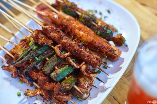 เมนูของร้าน ปิ้งย่างหม่าล่า หัวร้อน ถนนกุดั่น