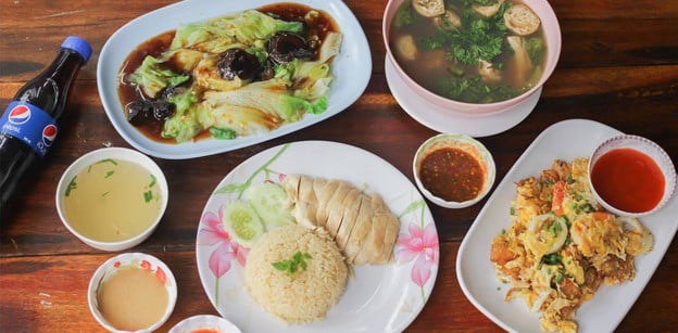 บุญตงเกียรติ ข้าวมันไก่สิงคโปร์ ทองหล่อ