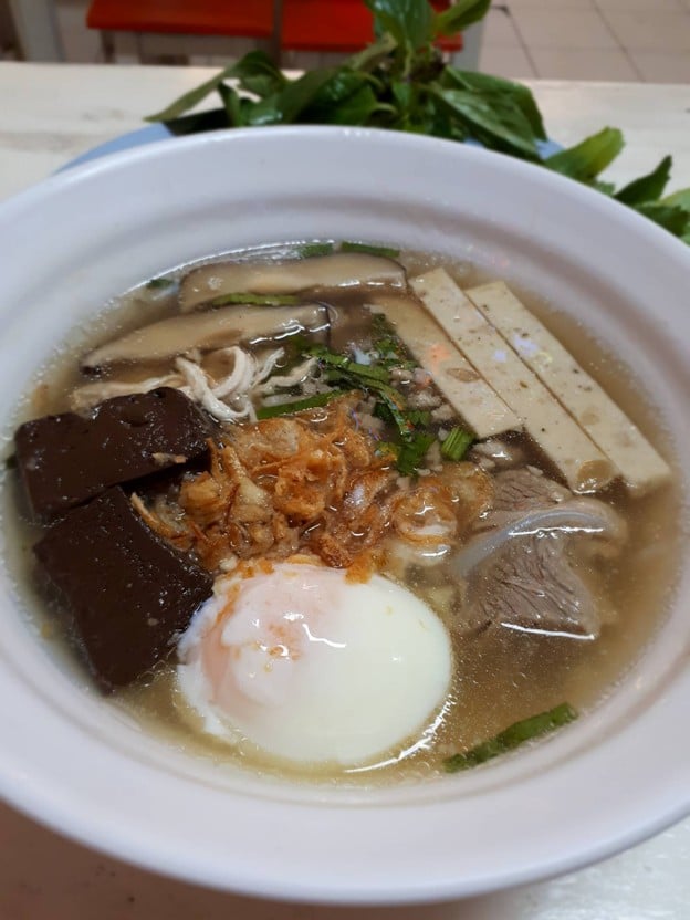 เมนูของร้าน แอนก๋วยจั๊บญวนซอยวัดอินทรวิหาร เทเวศร์