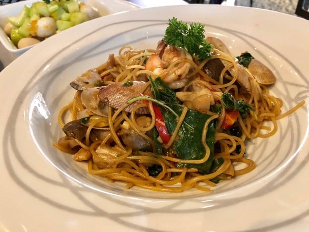 เมนูของร้าน Greyhound Café Groove@CentralWorld