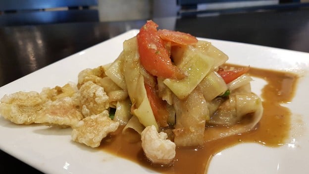 บ้านส้มตำ สาทร