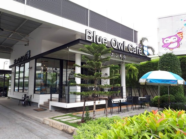 หน้าร้าน Blue Owl Cafe