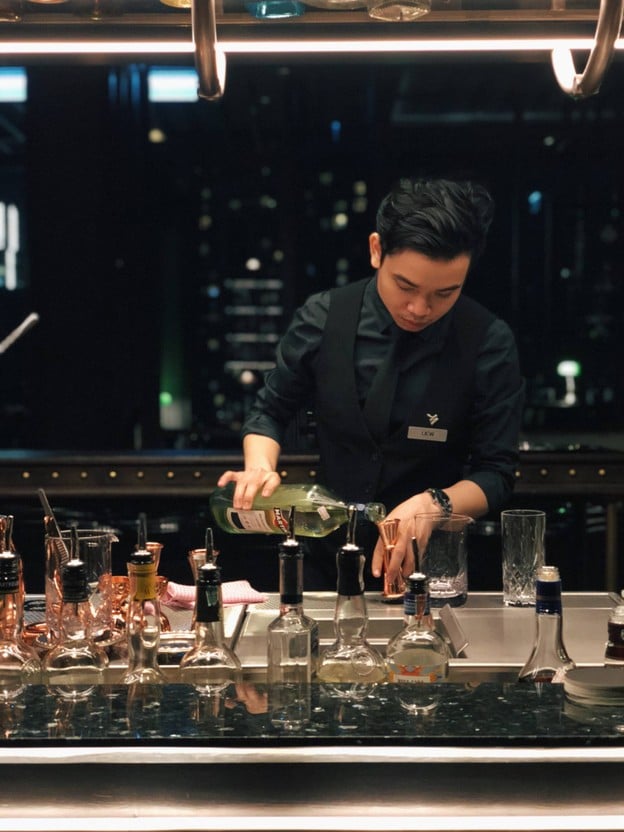 ABar Marriott marquis Queens Park