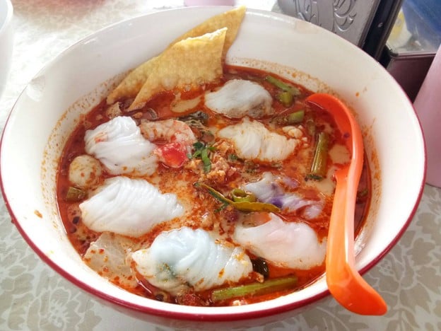 เมนูของร้าน ก๋วยเตี๋ยวปากหม้อ เรนโบว์