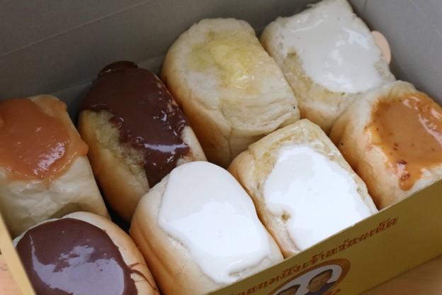 ขนมปังเจ้าอร่อยเด็ดเยาวราช ภูเก็ต