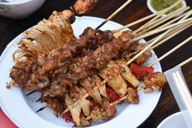 หม่าล่า นิยม-สามกอง สามกอง