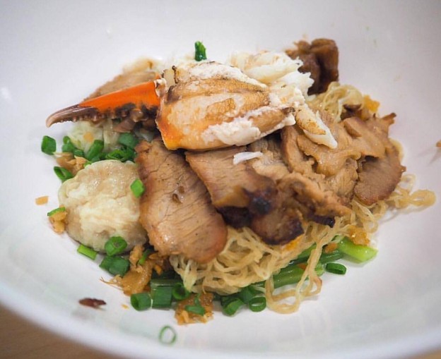 เมนูของร้าน สว่าง บะหมี่ก้ามปู sawang noodle (MICHELIN GUIDE)  สี่พระยา (Si Phraya)
