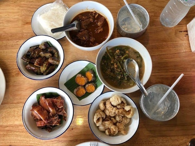 เมนูของร้าน กิ๋นลำกิ๋นดี สันทราย