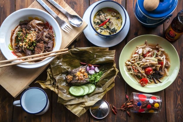 กาดหนมเส้น (น้ำเงี้ยวเจียงฮาย)