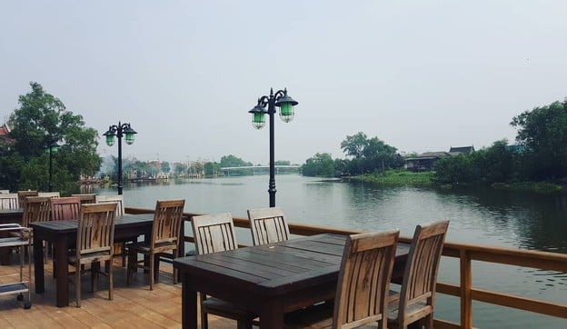 บรรยากาศ บ้านคุ้งน้ำ