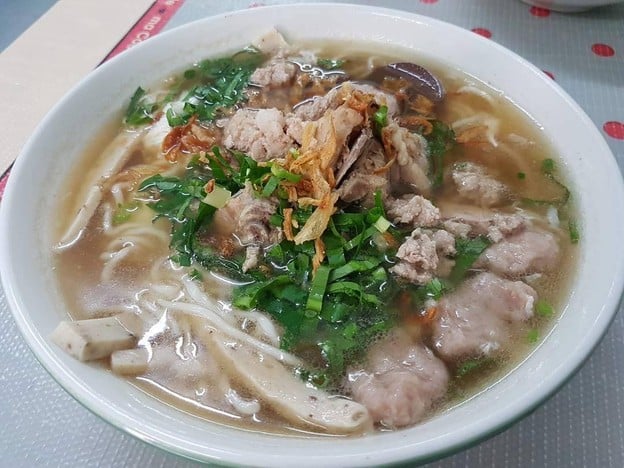 เมนูของร้าน คุณอ๋อ ก๋วยจั๊บญวน เส้นสด ศิริราช