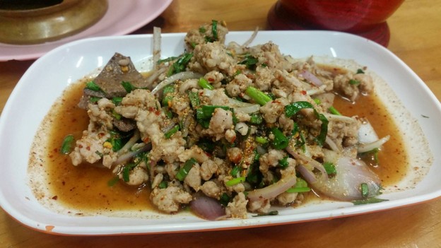 ส้มตำครกทอง(อาหารอีสาน) ซอยอุดมสุข13 เจ้าเก่า