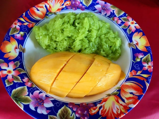 ข้าวเหนียวมะม่วงป้าหมุย เพชรเกษม 79