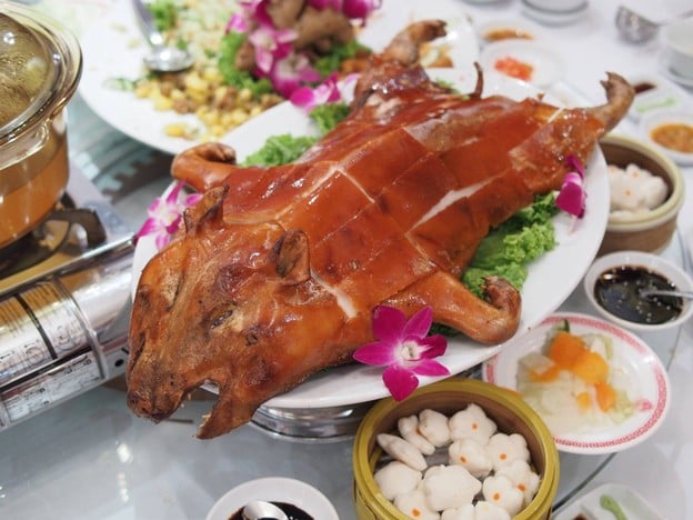 ภัตตาคาร แกรนด์ เชียงการีล่า ธนิยะ