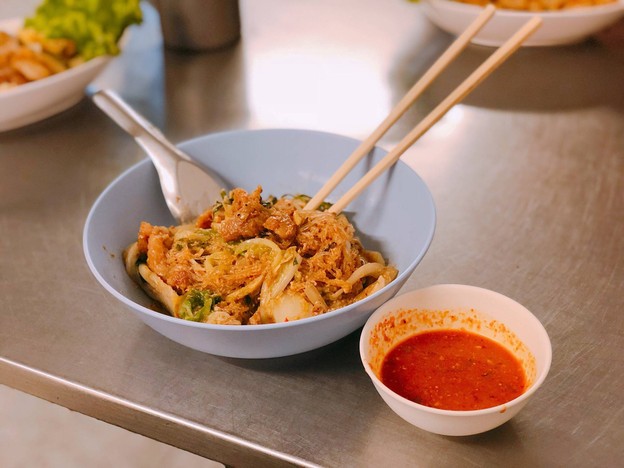 เมนูของร้าน สุกี้เมาเวอริค บีทีเอสแบริ่ง ในปั๊มบางจาก