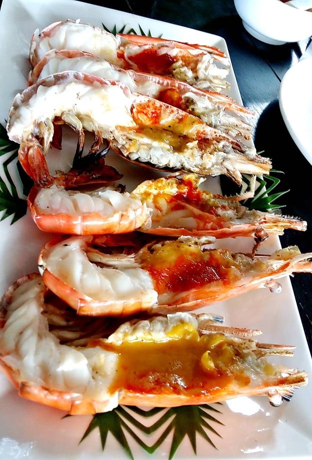 เมนูของร้าน บ้านระเบียงน้ำ & กุ้งแม่น้ำเผา Delivery
