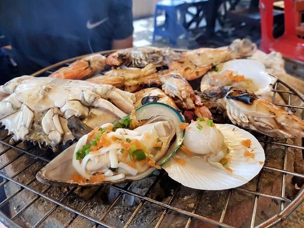 วัชรพลบุฟเฟ่ต์ซีฟู้ด วัชรพลบุฟเฟ่ต์ทะเลปิ้งย่าง