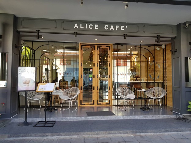 ALICE CAFE BKK พระนคร