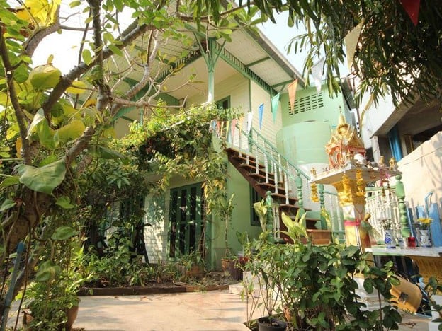 บ้านรักอัมพวา