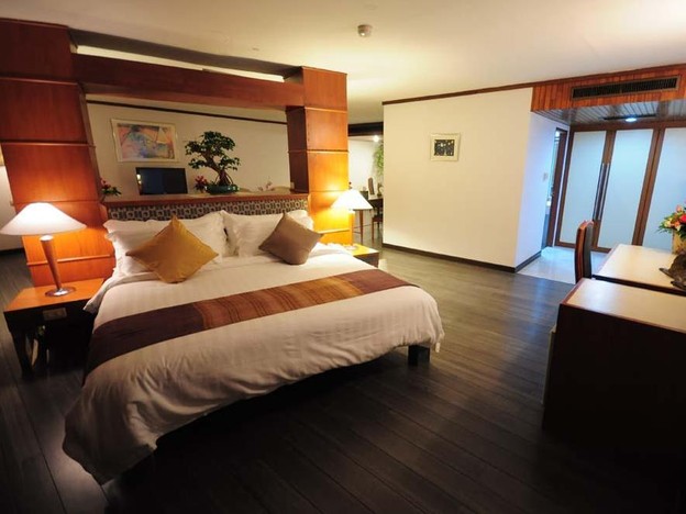 โรงแรมฟรายเดย์