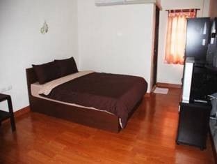 เกาะสีชังรีสอร์ท