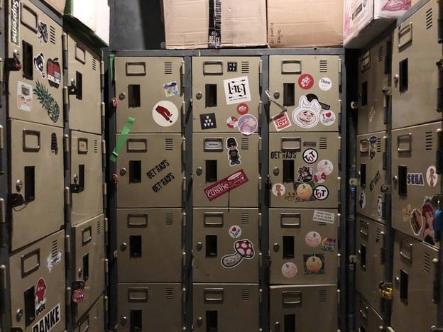 Find The Locker Room