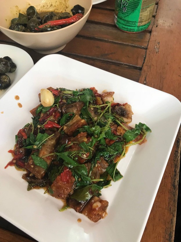 แม่หมี ข้าวแกงปักษ์ใต้