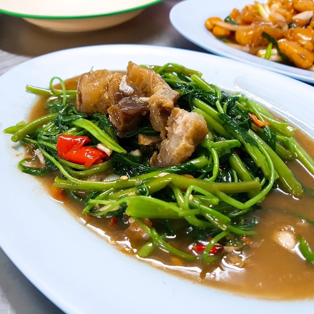 ยศข้าวต้ม สาขา1 ลาซาล18