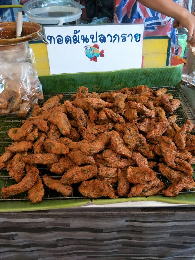 เมนูของร้าน เจ้อุ๋ย ทอดมันปลาอินทรีย์