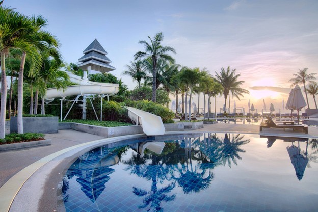 Novotel Hua Hin Cha Am Beach Resort & Spa