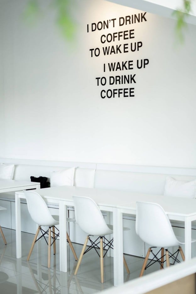 บรรยากาศ WHITE  bake.wine.cafe