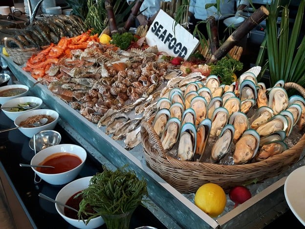 Café de Nîmes โรงแรมแกรนด์ สุขุมวิท กรุงเทพฯ