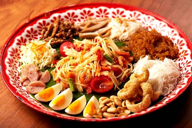 แซ่บแน่ The Scene ทาวน์อินทาวน์