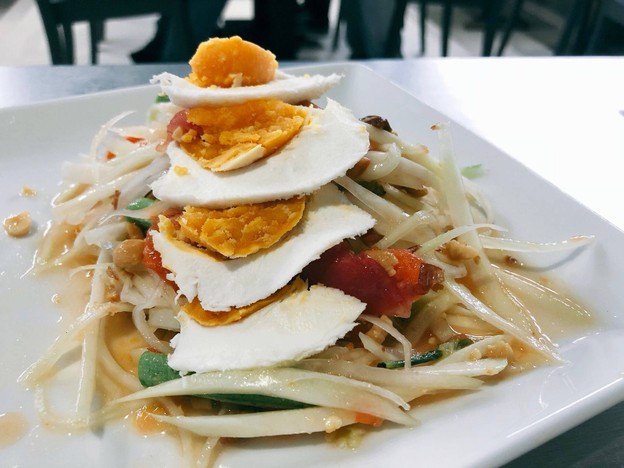 ส้มตำนัว (เจ้าเก่าสยาม) สยามเซ็นเตอร์